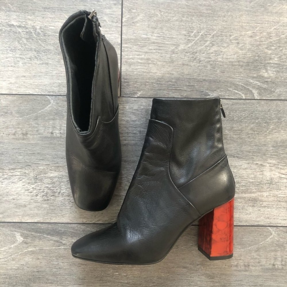 TOPSHOP genuine leather booties size 37